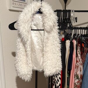 The Children's Place White Faux Fur Vest